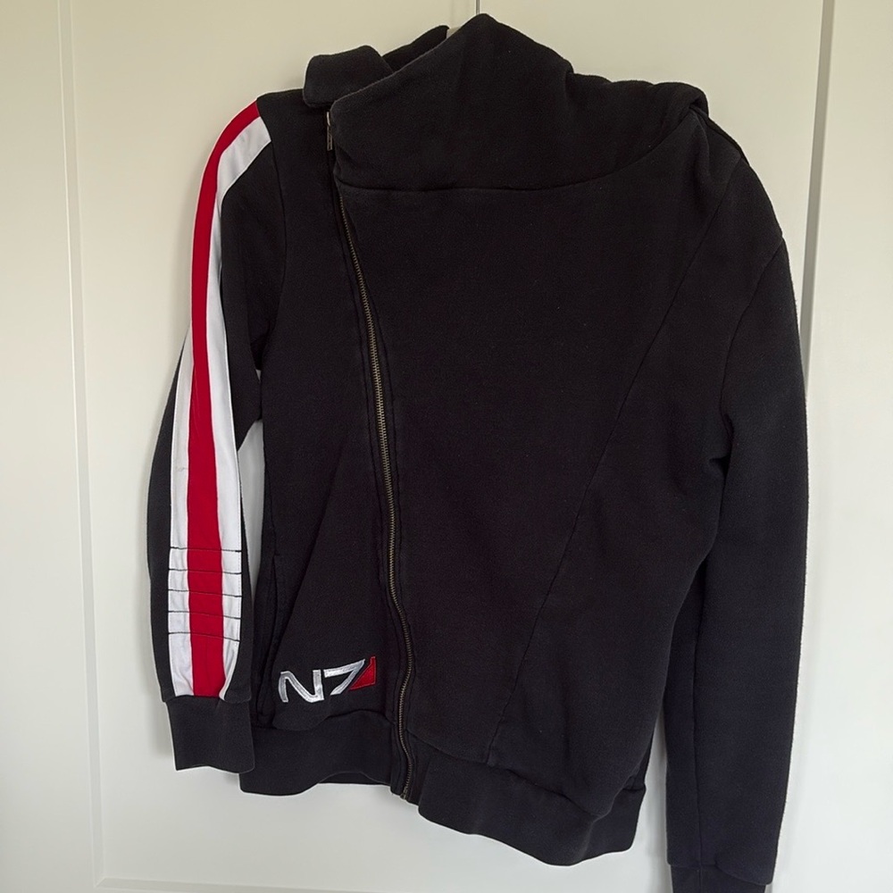 Mass Effect N7 sweatshirt